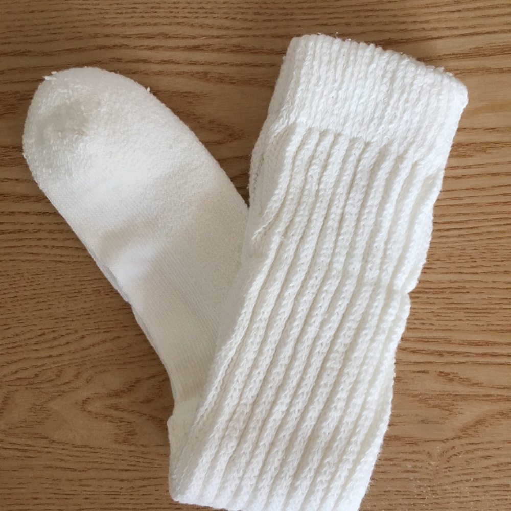 NEW Bundle OF 2 HOOTERS PEAVEY XL Length SCRUNCHIE SOCKS One Size